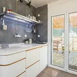 Seafront Penthouse Leo * Kalamáta