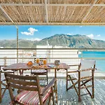 Seafront Penthouse Leo Apartman *