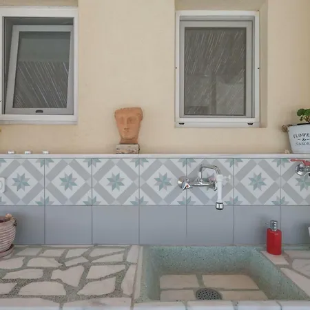 Apartamento Seafront Penthouse Leo Calamata
