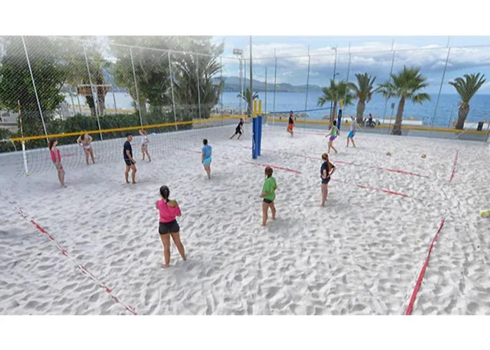 Seafront Penthouse Leo *