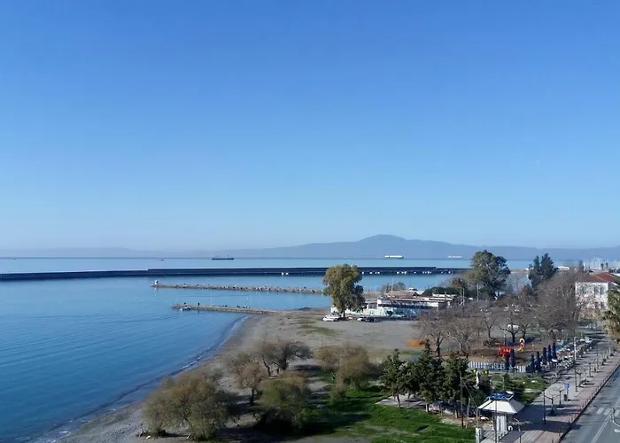 Seafront Penthouse Leo Apartmán *